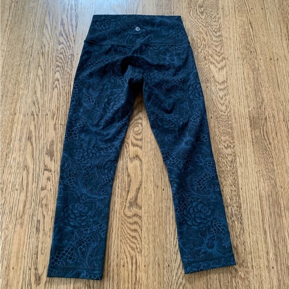 Lululemon Wunder Under High Rise Crop Tights Legging Floral Printed size 4 - Picture 3 of 6